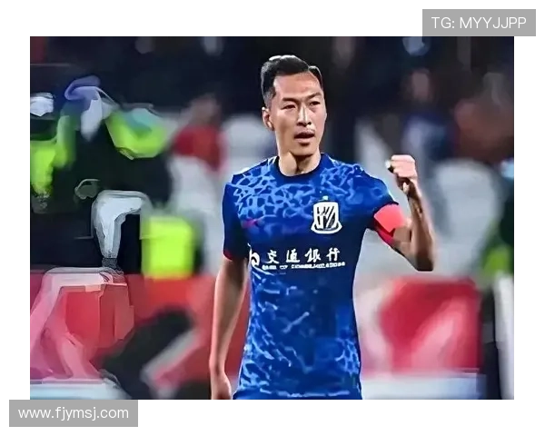 斯卢茨基盛赞于汉超和吴曦称其为榜样领袖公认的球队核心人物 斯卢茨基盛赞于汉超和吴曦称其为榜样领袖公认的球队核心人物